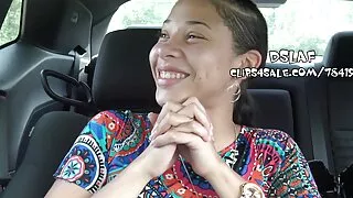 موفوس سے سینگ والی ڈیزی میری اور مولی سٹیورٹ کے ساتھ بیٹھی ہوئی فحش