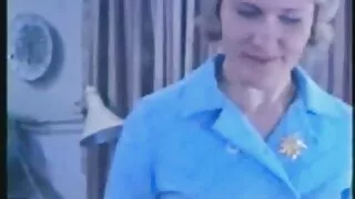 Nympho کی طرف سے موہک Catalina Ossa کے ساتھ سیدھے بالوں کا بینگ