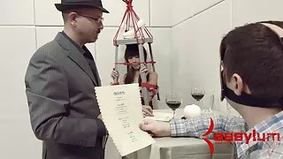 شرارتی امریکہ سے خوبصورت میگن سیج کے ساتھ مشنری منظر
