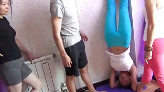 چیری پمپس کی طرف سے دلکش ایتھینا فارس کے ساتھ ویڈیو بنا رہی ہے۔
