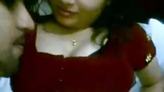 صرف نوعمر بلو جاب سے خوبصورت ہیلی اسپیڈز کے ساتھ لمبے بالوں کی ویڈیو